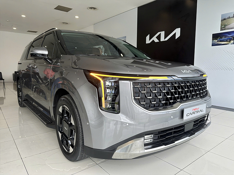 New KIA Carnival 2.2D Signature 7S - Ảnh 7